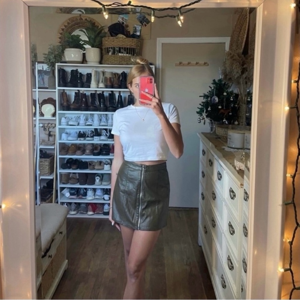 Forever 21 green high waisted faux leather skirt
